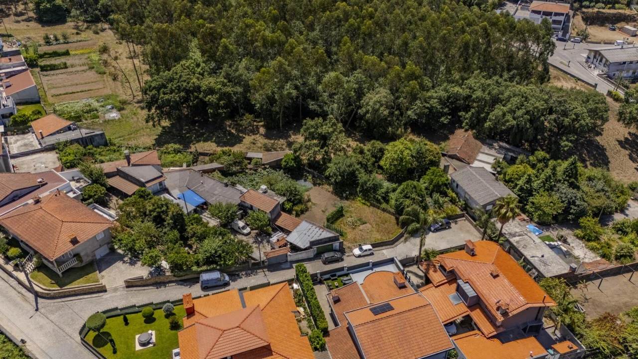 Terreno para Venda em Fornelo e Vairão Foto 8