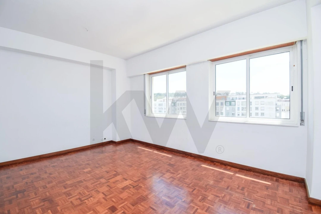 Apartamento T3 para Venda em Benfica Foto 4