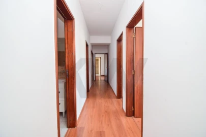 Apartamento T3 para Venda em Benfica