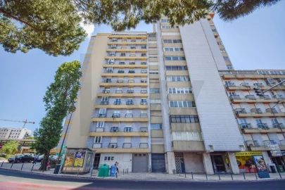 Apartamento T3 para Venda em Benfica