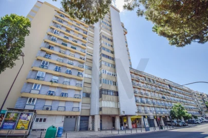 Apartamento T3 para Venda em Benfica
