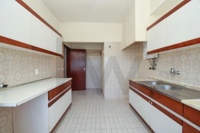 Apartamento T3 para Venda em Benfica