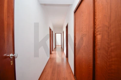 Apartamento T3 para Venda em Benfica