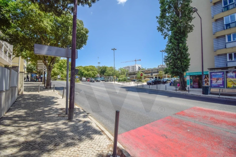 Apartamento T3 para Venda em Benfica Foto 30