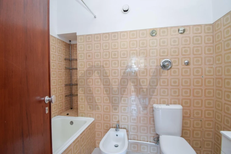 Apartamento T3 para Venda em Benfica Foto 18