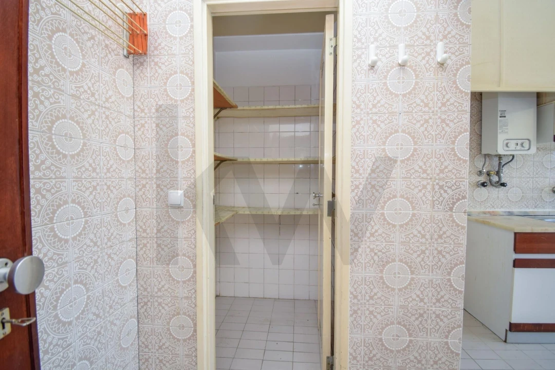 Apartamento T3 para Venda em Benfica Foto 23