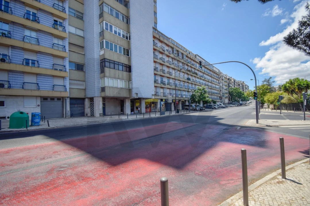 Apartamento T3 para Venda em Benfica Foto 1
