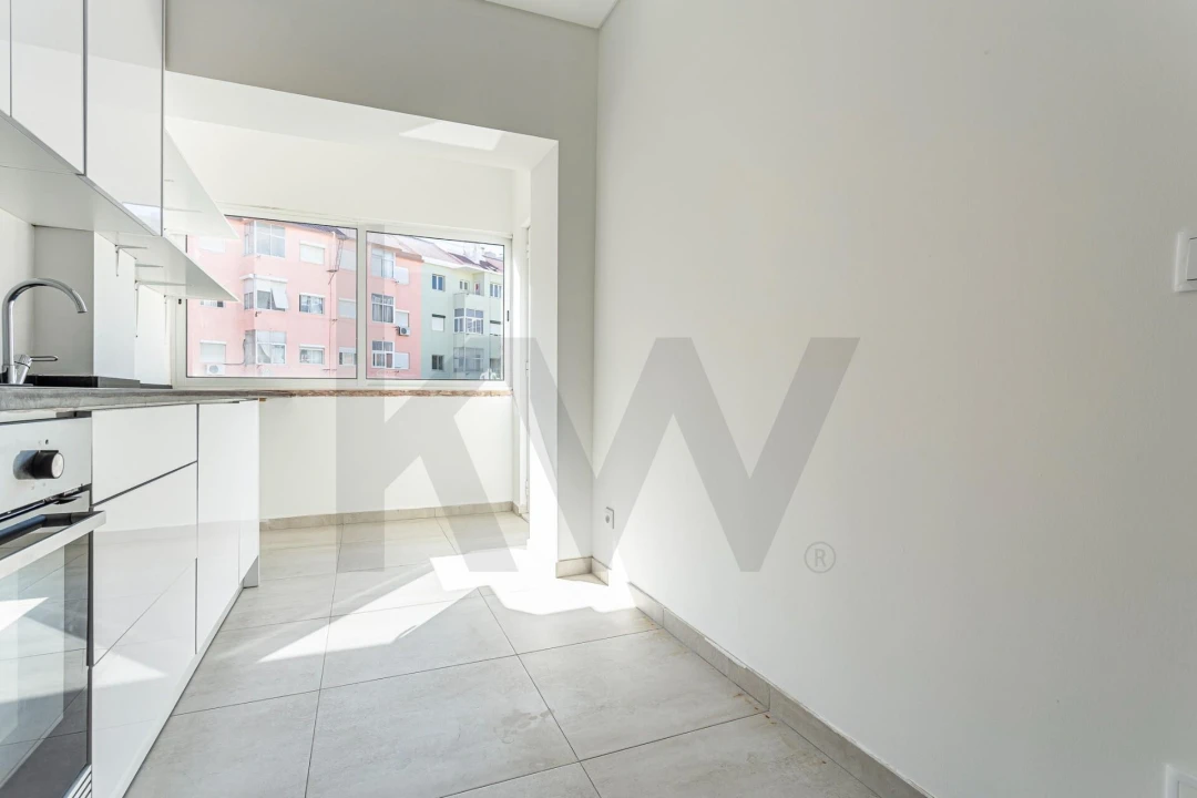 Apartamento T2 para Venda em Setubal (São Sebastião) Foto 2