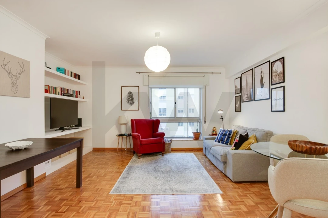 Apartamento T2 para Venda em Lumiar Foto 1