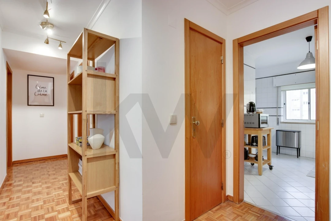 Apartamento T2 para Venda em Lumiar Foto 4