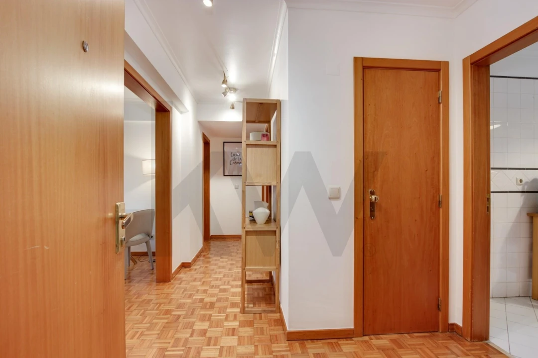 Apartamento T2 para Venda em Lumiar Foto 7
