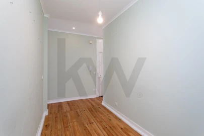 Apartamento T3 para Venda em Arroios