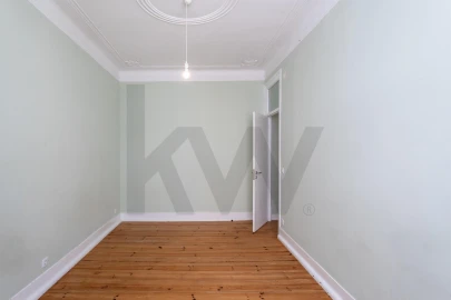 Apartamento T3 para Venda em Arroios