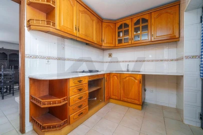 Moradia T5 para Venda em Montenegro