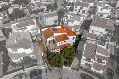 Moradia T5 para Venda em Montenegro