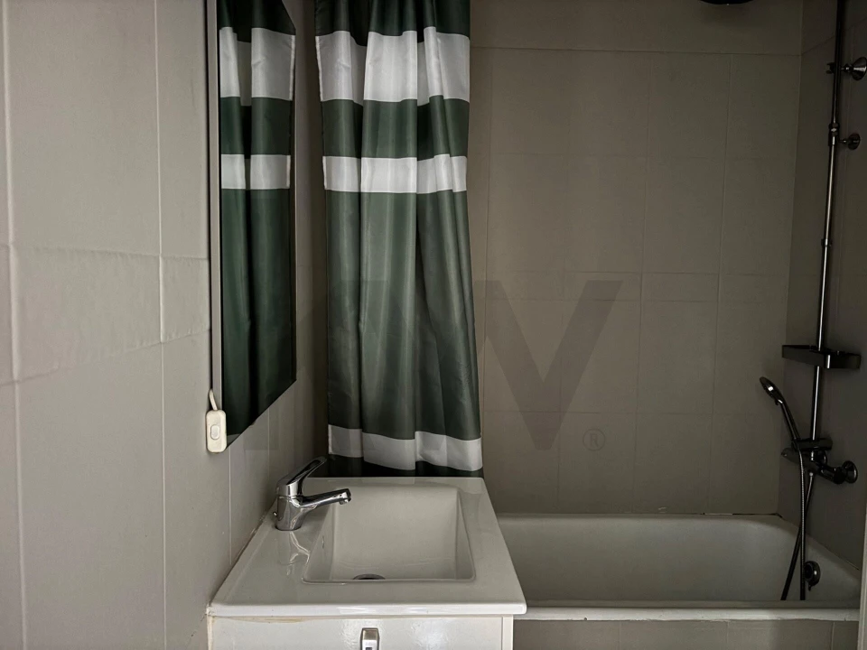 Apartamento T2 para Arrendamento em Águas Livres Foto 7