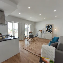 Apartamento T3 para Venda em Benfica