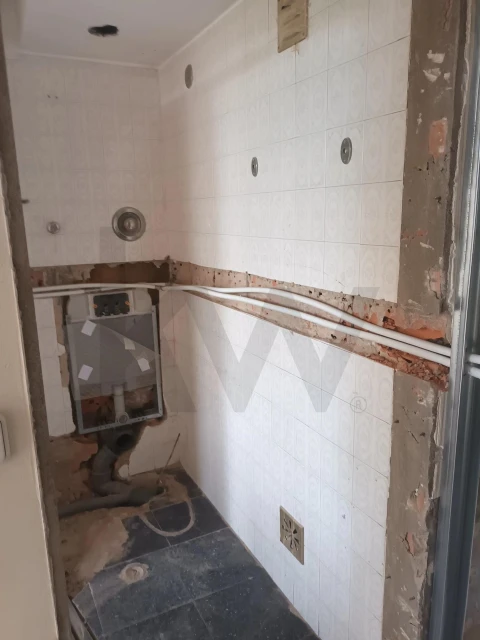 Apartamento T3 para Venda em Benfica