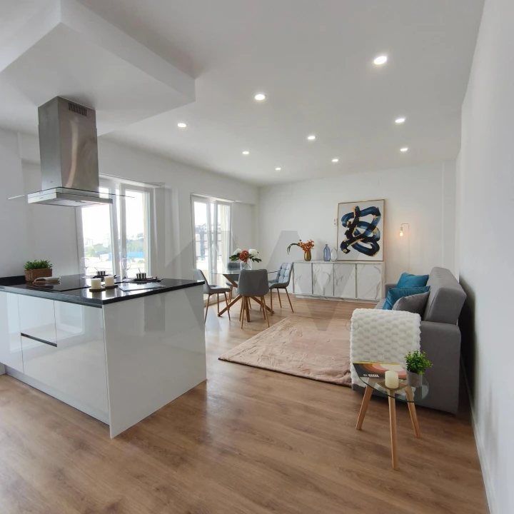Apartamento T3 para Venda em Benfica Foto 10