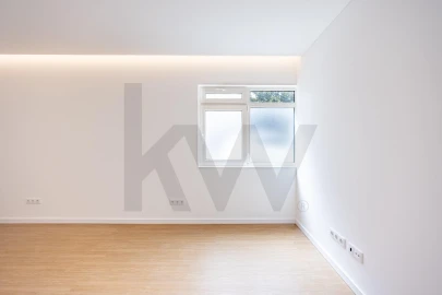 Apartamento T1 para Venda em Caniço