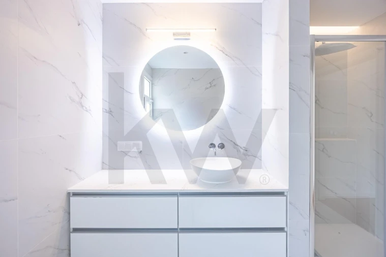 Apartamento T1 para Venda em Caniço Foto 8