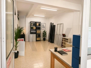 Loja para Venda em Oeiras e São Julião da Barra, Paço de Arcos e Caxias