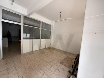 Loja para Venda em Oeiras e São Julião da Barra, Paço de Arcos e Caxias