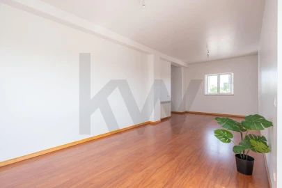 Apartamento T3 para Venda em Carapinheira