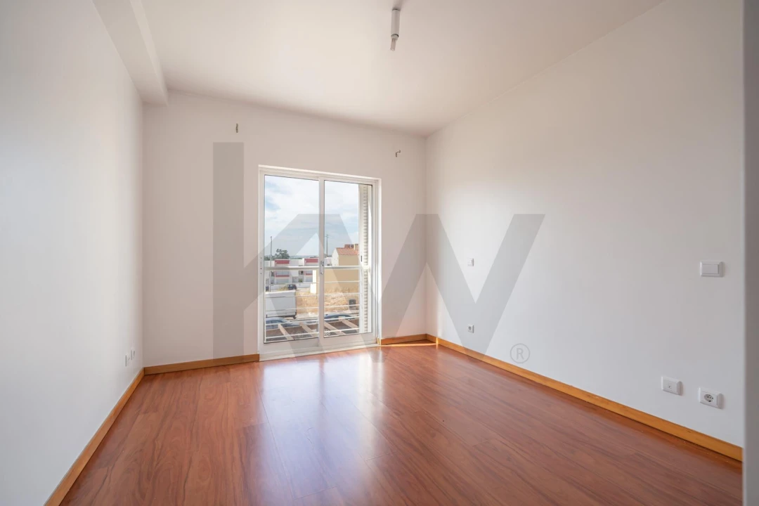 Apartamento T3 para Venda em Carapinheira Foto 17