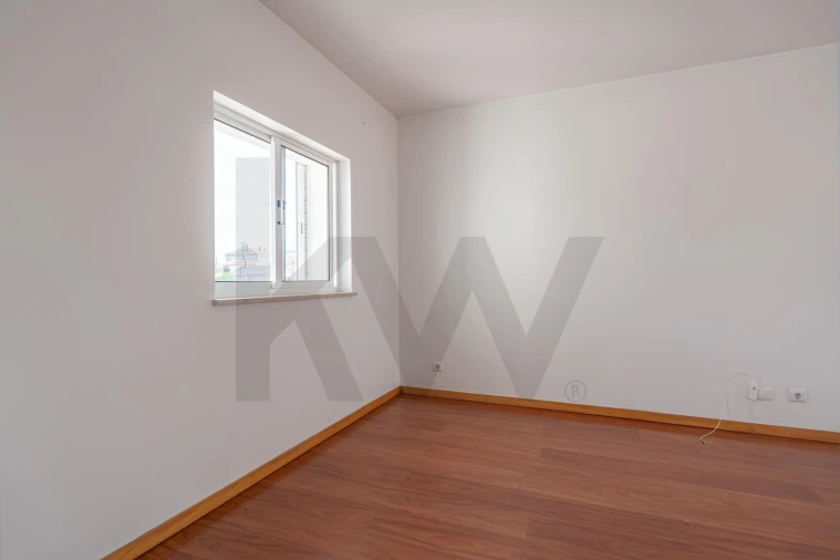 Apartamento T3 para Venda em Carapinheira Foto 13