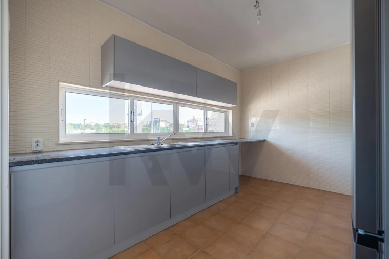 Apartamento T3 para Venda em Carapinheira Foto 6