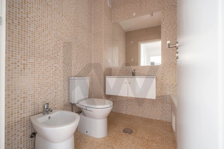 Apartamento T3 para Venda em Carapinheira Foto 16