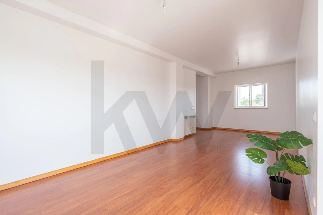 Apartamento T3 para Venda em Carapinheira Foto 4