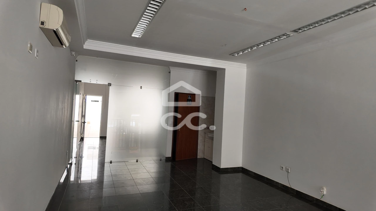 Negócio para Arrendamento em Armação de Pera Foto 5