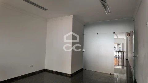 Negócio para Arrendamento em Armação de Pera