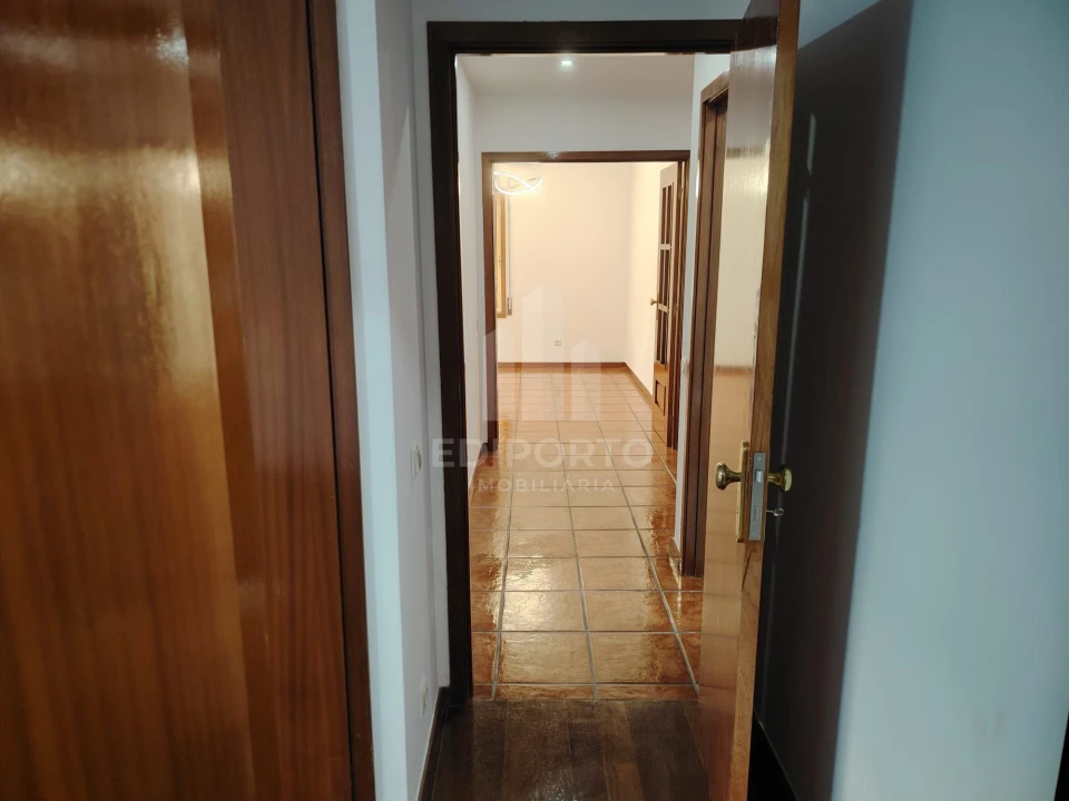Apartamento T2 para Venda em Canidelo Foto 4