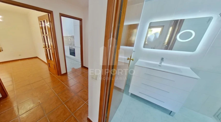 Apartamento T2 para Venda em Canidelo Foto 14