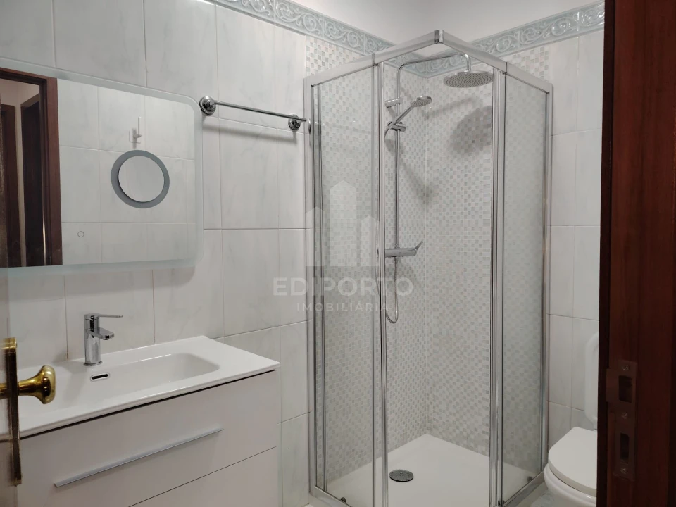 Apartamento T2 para Venda em Canidelo Foto 17