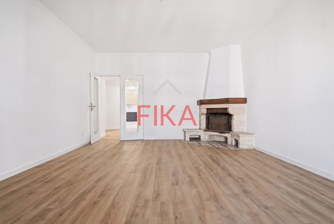 Apartamento T3 para Venda em Setubal (São Sebastião) Foto 1
