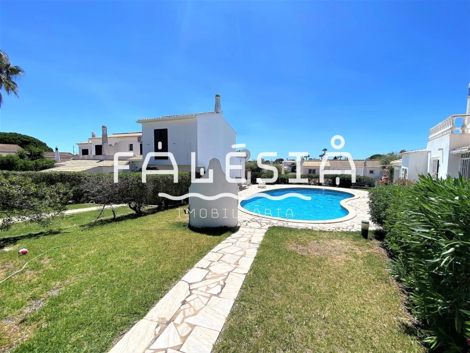 Moradia T2 para Venda em Albufeira e Olhos de Água Foto 42