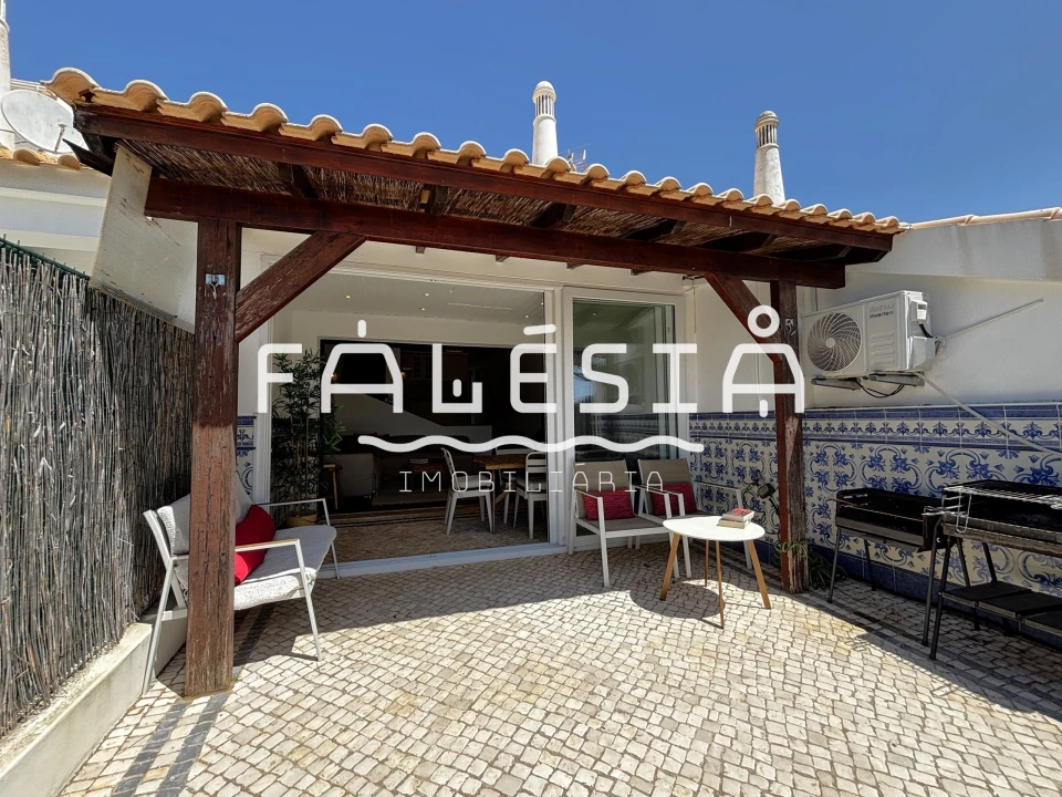 Moradia T2 para Venda em Albufeira e Olhos de Água Foto 24