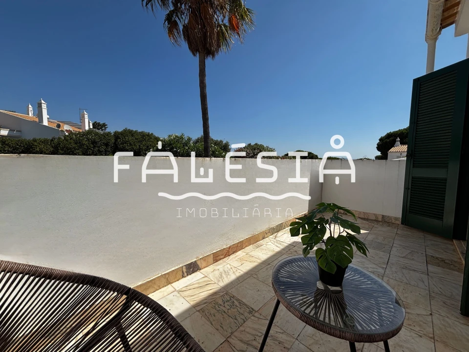 Moradia T2 para Venda em Albufeira e Olhos de Água Foto 38