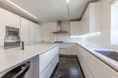Apartamento T4 para Arrendamento em Cascais e Estoril