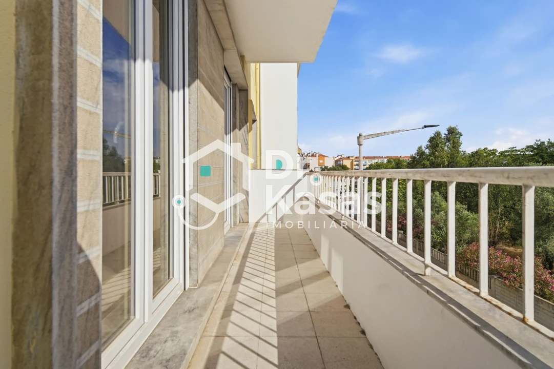 Apartamento T4 para Venda em Seixal, Arrentela e Aldeia de Paio Pires Foto 22