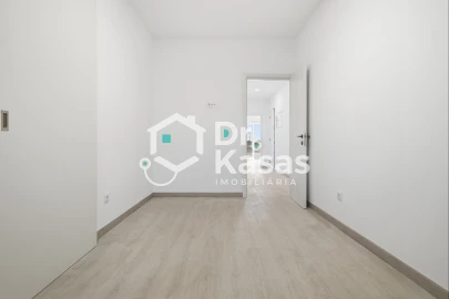 Apartamento T4 para Venda em Seixal, Arrentela e Aldeia de Paio Pires