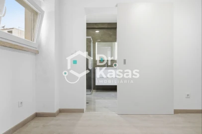 Apartamento T4 para Venda em Seixal, Arrentela e Aldeia de Paio Pires