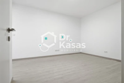 Apartamento T4 para Venda em Seixal, Arrentela e Aldeia de Paio Pires