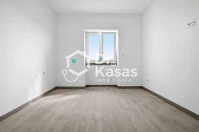 Apartamento T4 para Venda em Seixal, Arrentela e Aldeia de Paio Pires