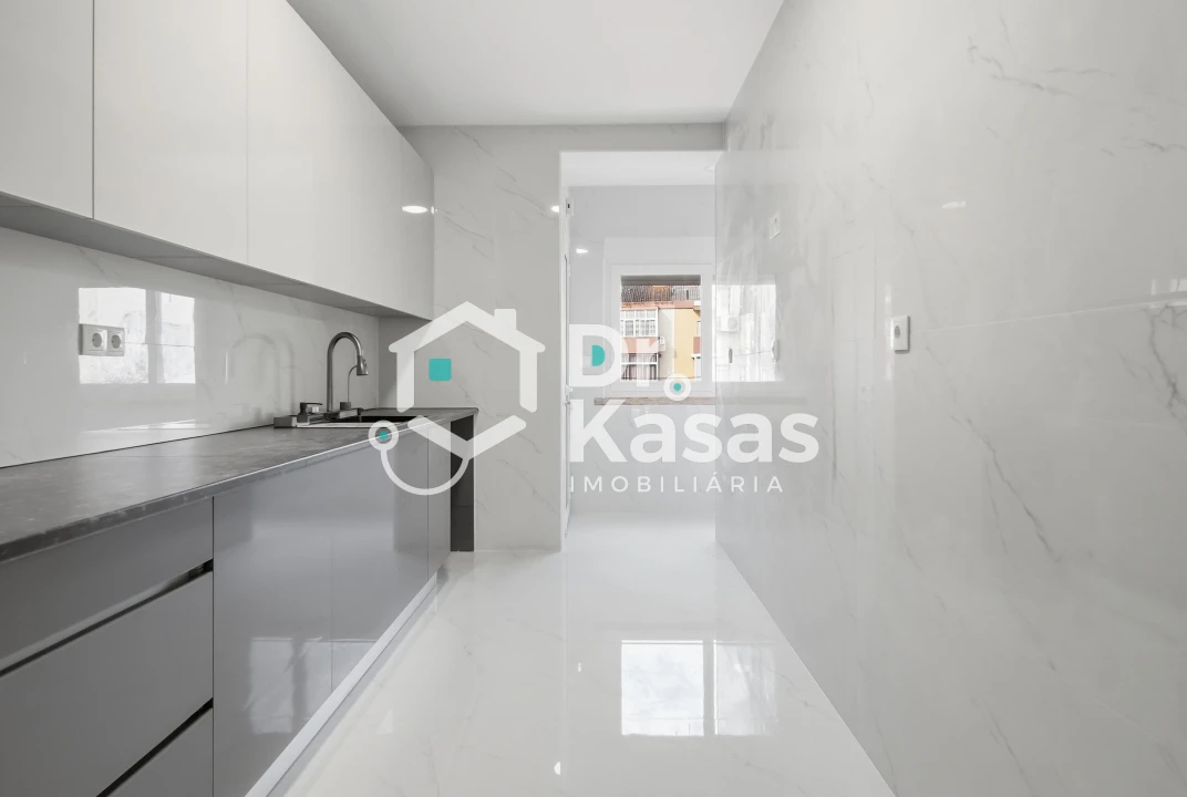Apartamento T4 para Venda em Seixal, Arrentela e Aldeia de Paio Pires Foto 24