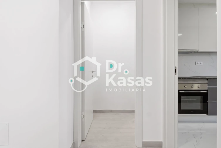 Apartamento T4 para Venda em Seixal, Arrentela e Aldeia de Paio Pires Foto 28
